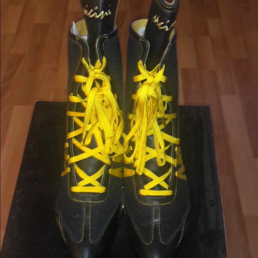 Vicini Wrestling 🤼‍♀️ Fashion Sneakers